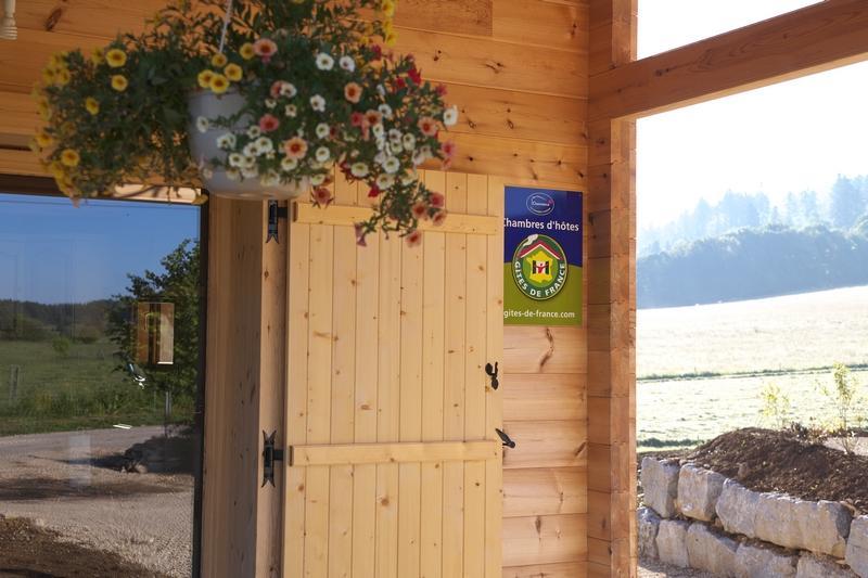 Chambres D'Hotes - Les Dolines La Chaux  Exterior photo