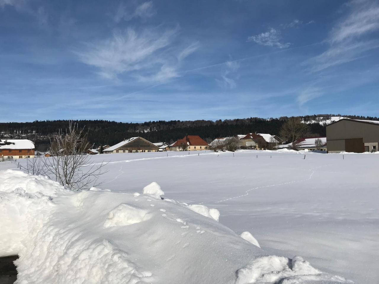 Chambres D'Hotes - Les Dolines La Chaux  Exterior photo
